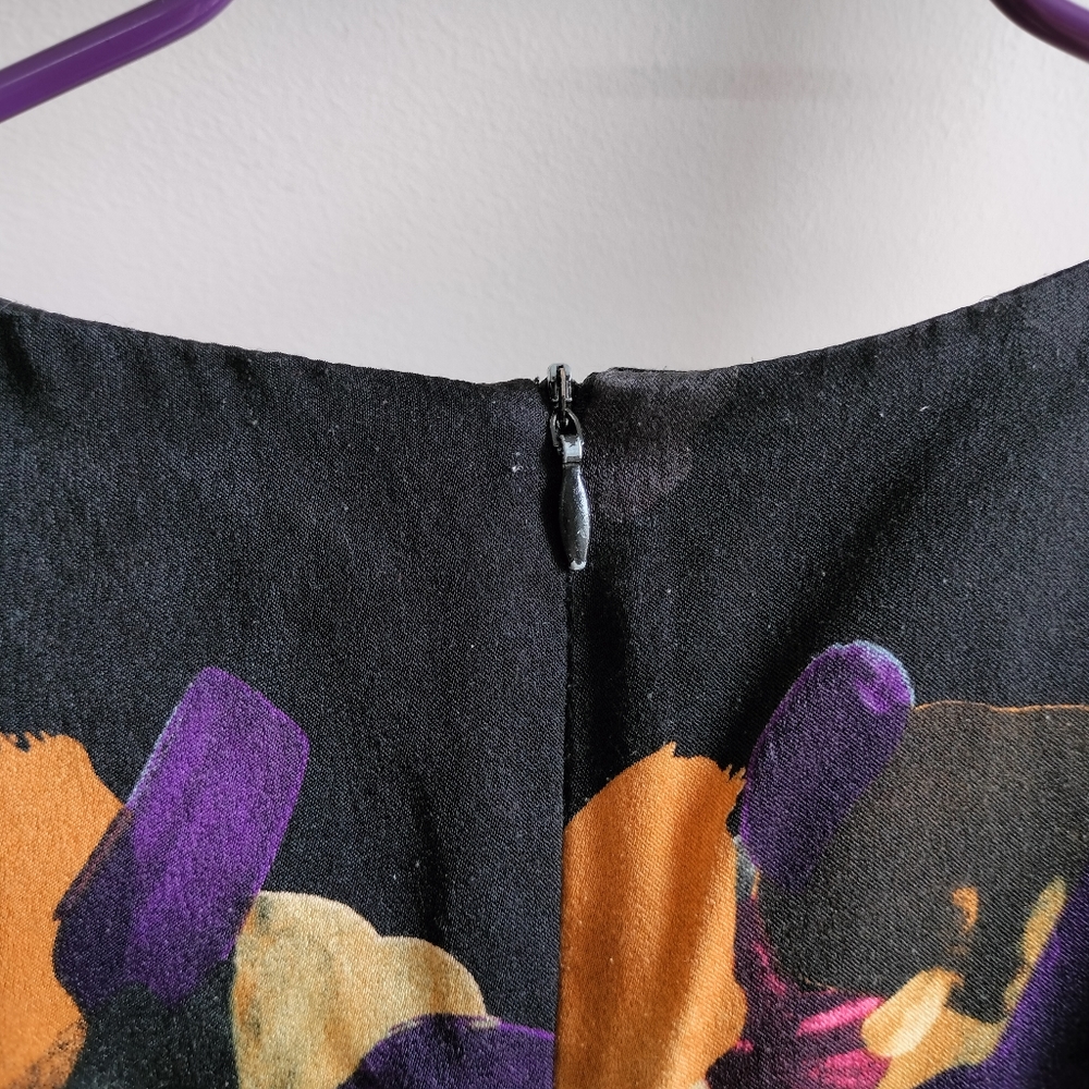 Elegant Floral Marrant Dress - Picture 10 of 16
